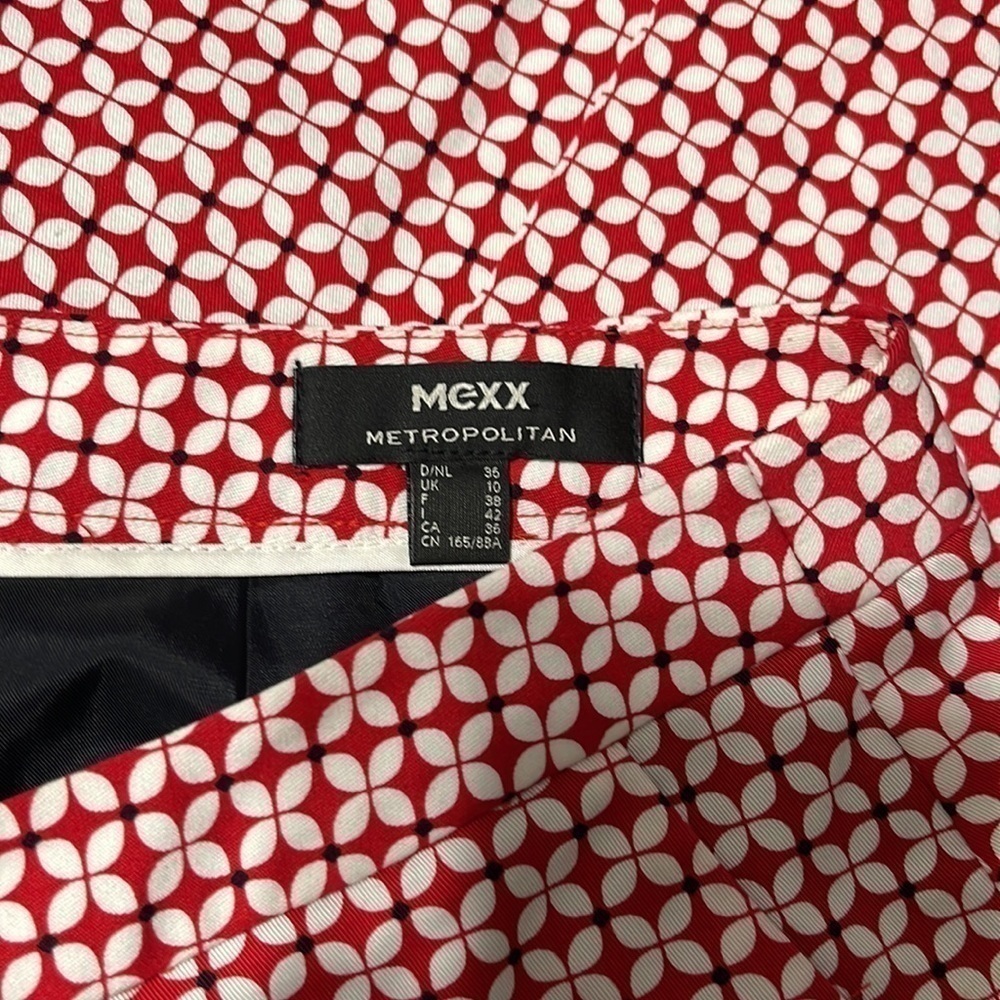 Dresses 3 for $50 
Women's MEXX Red Geometric Lined Suit Blazer 4 Lined Shirt 6 - Picture 4 of 5